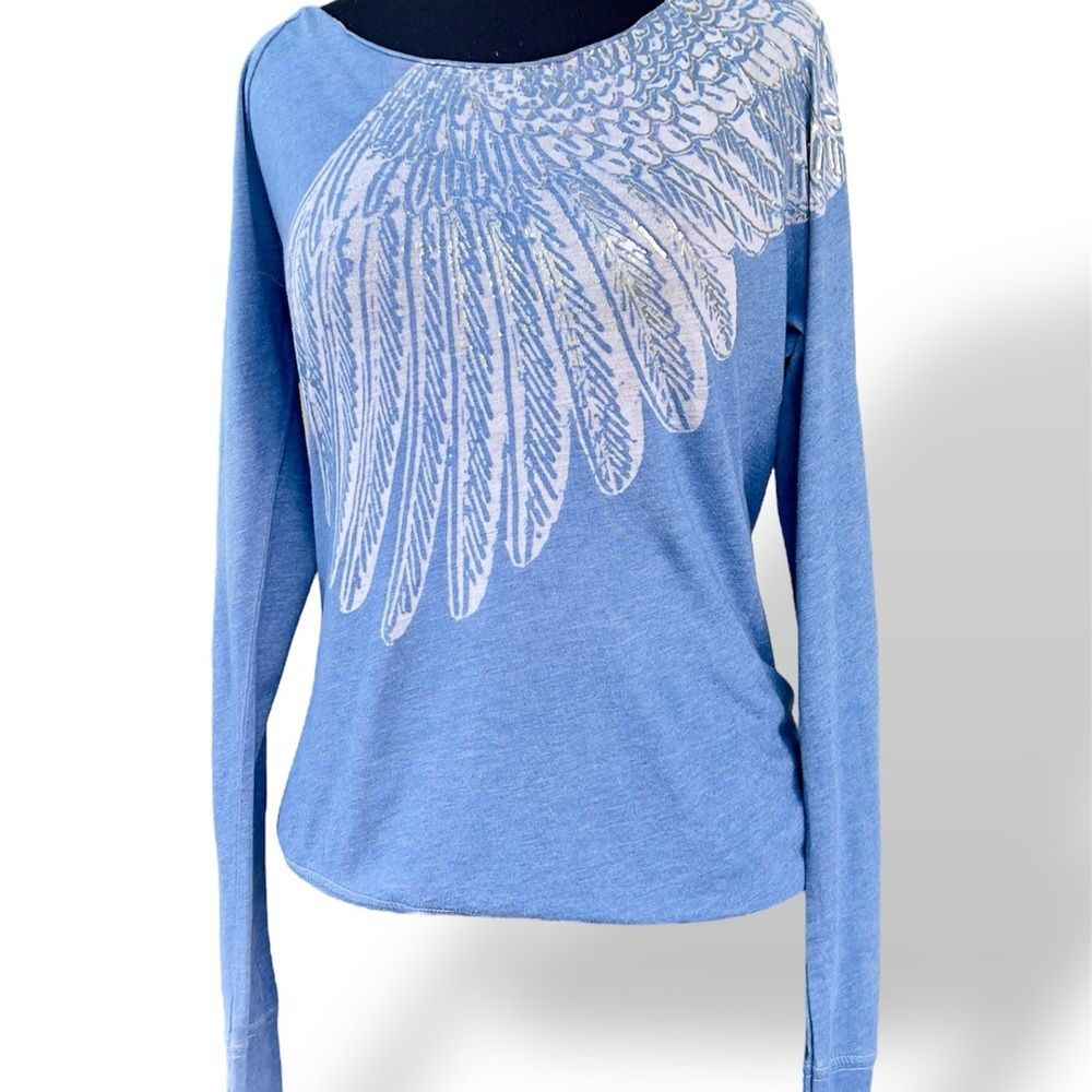 L.A. Movers Light Blue Angel Wing Shimmer Graphic Long Sleeve Tee | Women’s S